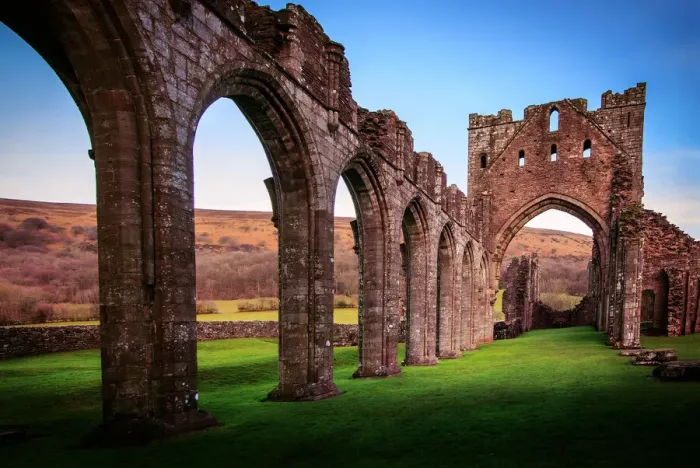 Framed Print : Llanthony Priory, Vale of Ewyas, Wales Framed Print : Llanthony Priory, Vale of Ewyas, Wales
