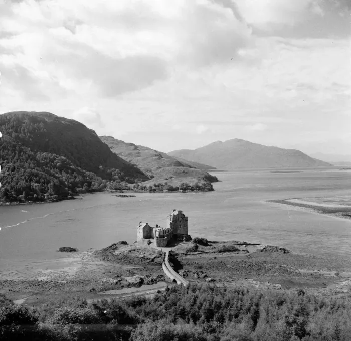 Framed Print : Loch Ness. circa 1955: Ruins on the shores of Loch Ness where the fabled Framed Print : Loch Ness. circa 1955: Ruins on the shores of Loch Ness where the fabled