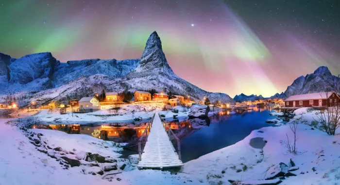 Framed Print : Lofoten is an archipelago in the county of Nordland, Norway Framed Print : Lofoten is an archipelago in the county of Nordland, Norway