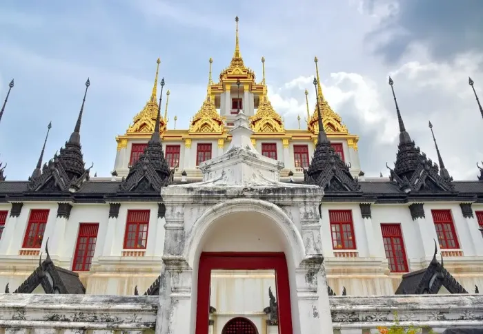 Framed Print : Loha Prasat temple Bangkok Thailand