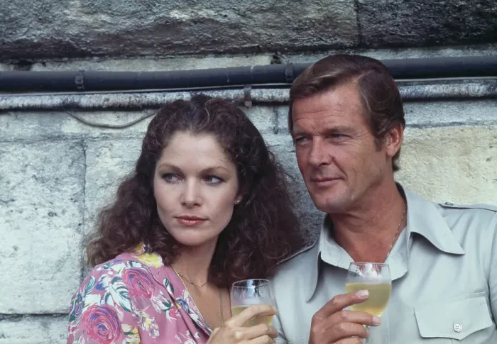 Framed Print : Lois Chiles And Roger Moore Framed Print : Lois Chiles And Roger Moore