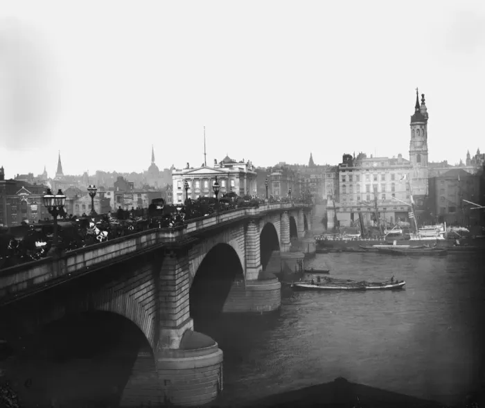 Framed Print : London Bridge Framed Print : London Bridge