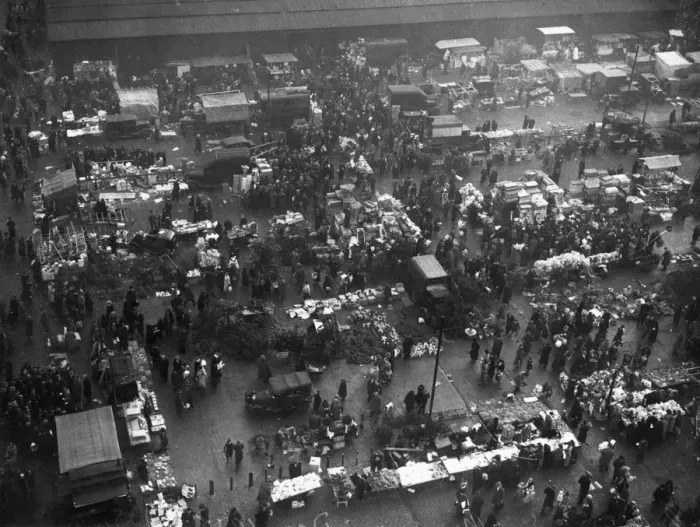 Framed Print : London Market Framed Print : London Market