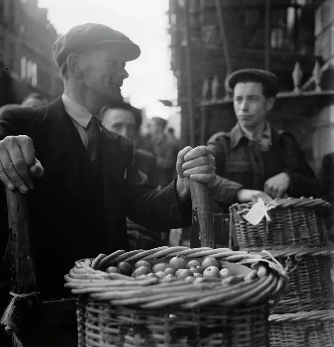 Framed Print : London Markets, 1940s Framed Print : London Markets, 1940s