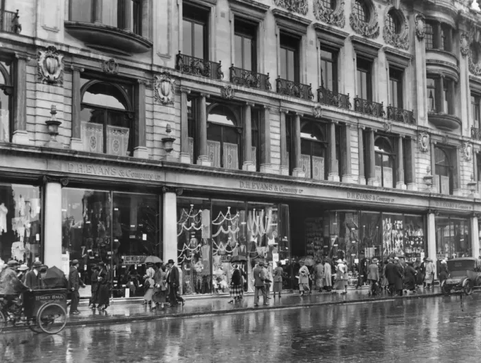 Framed Print : London Store Framed Print : London Store