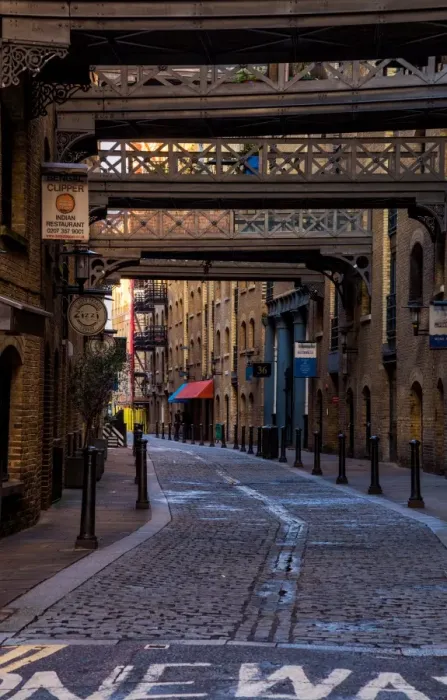 Framed Print : London Wharfs