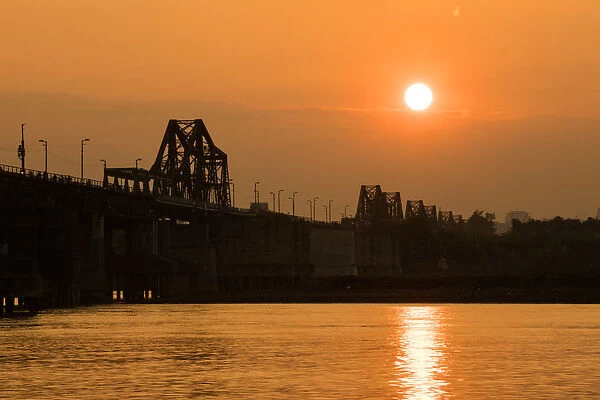 Long Bien Bridge, Sunset, Red River, Hanoi, Vietnam