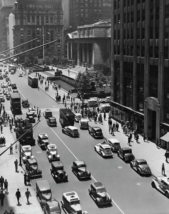 Framed Print : Looking South Along Fifth Avenue, NYC Framed Print : Looking South Along Fifth Avenue, NYC