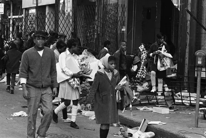 Framed Print : Looting After Martin Luther King Assassination Framed Print : Looting After Martin Luther King Assassination