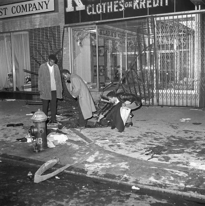 Framed Print : Looting During the Martin Luther King Riots Framed Print : Looting During the Martin Luther King Riots