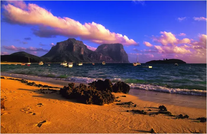 Framed Print : Lord Howe Island, majestic and scenically wonderful, is part of New South Wales, Australia Framed Print : Lord Howe Island, majestic and scenically wonderful, is part of New South Wales, Australia