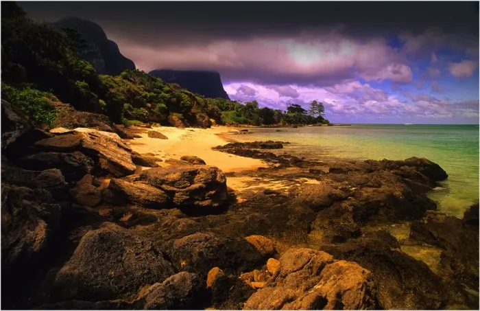 Framed Print : Lord Howe Island, majestic and scenically wonderful, is part of New South Wales, Australia Framed Print : Lord Howe Island, majestic and scenically wonderful, is part of New South Wales, Australia