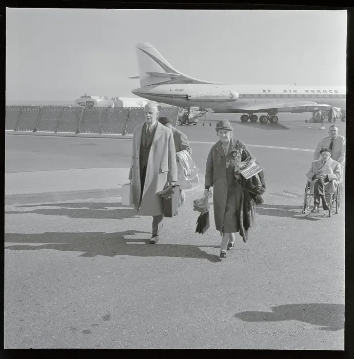 Framed Print : Lord and Lady Astor at Airport Framed Print : Lord and Lady Astor at Airport