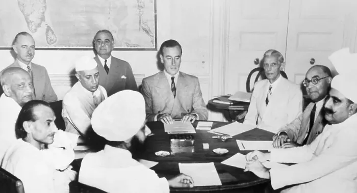 Framed Print : Lord Mountbatten Meets with Indian Parties Framed Print : Lord Mountbatten Meets with Indian Parties
