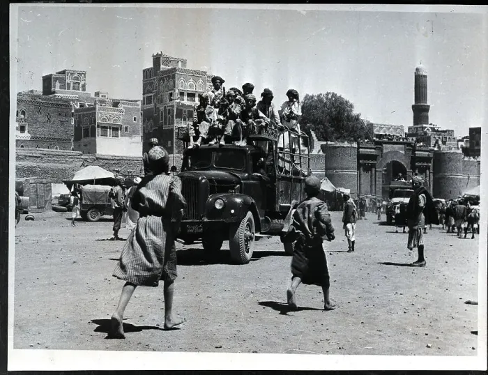 Framed Print : Lorry Carrying Machine-Gun Toting Soldiera Framed Print : Lorry Carrying Machine-Gun Toting Soldiera