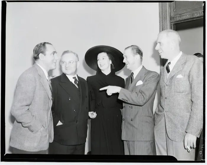 Framed Print : Los Angeles Mayor Bowron With Actors Framed Print : Los Angeles Mayor Bowron With Actors