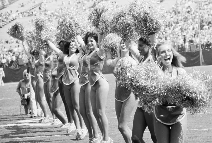 Framed Print : Los Angeles Rams Cheerleaders Framed Print : Los Angeles Rams Cheerleaders