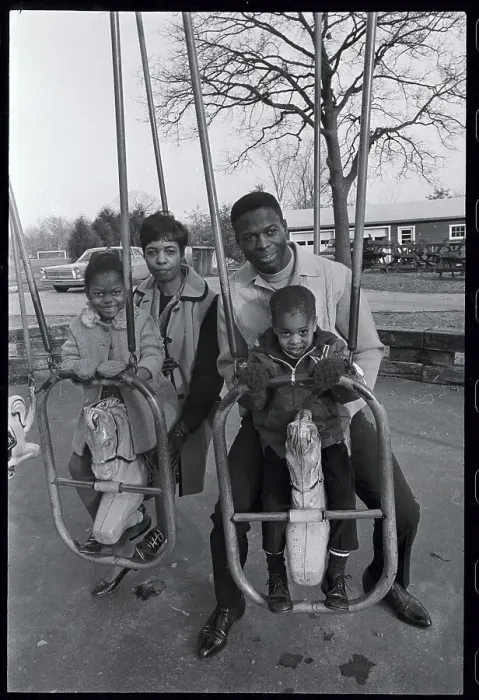 Framed Print : Lou Brock with Family in the park Framed Print : Lou Brock with Family in the park