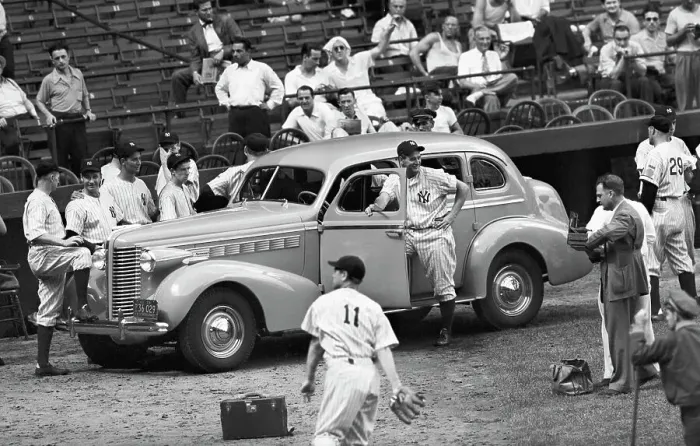 Framed Print : Lou Gehrig Given A Car At Stadium