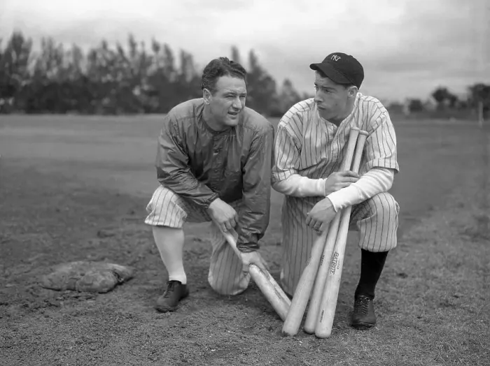 Framed Print : Lou Gehrig and Joe DiMaggio Stooping on Field Framed Print : Lou Gehrig and Joe DiMaggio Stooping on Field
