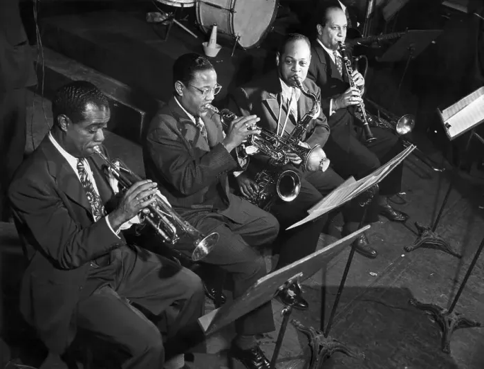 Framed Print : Louis Armstrong and Jazz Combo Playing Framed Print : Louis Armstrong and Jazz Combo Playing