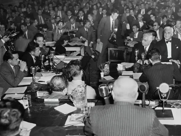 Framed Print : Louis B Mayer At HUAC Hearing Framed Print : Louis B Mayer At HUAC Hearing