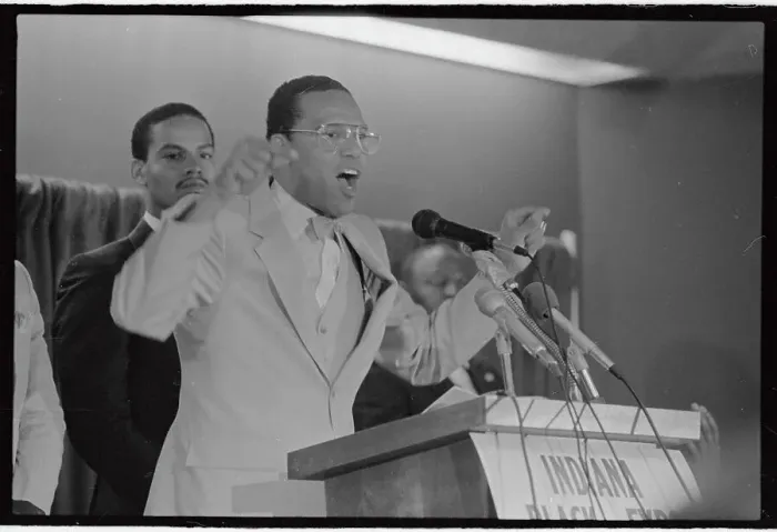 Framed Print : Louis Farrakhan Speaking at Podium Framed Print : Louis Farrakhan Speaking at Podium