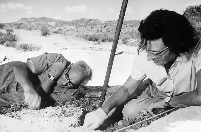 Framed Print : Louis and Mary Leakey Digging For Bones Framed Print : Louis and Mary Leakey Digging For Bones