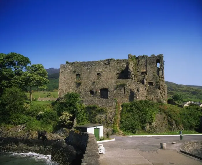 Framed Print : Co Louth, Carlingford Castle, Ireland
