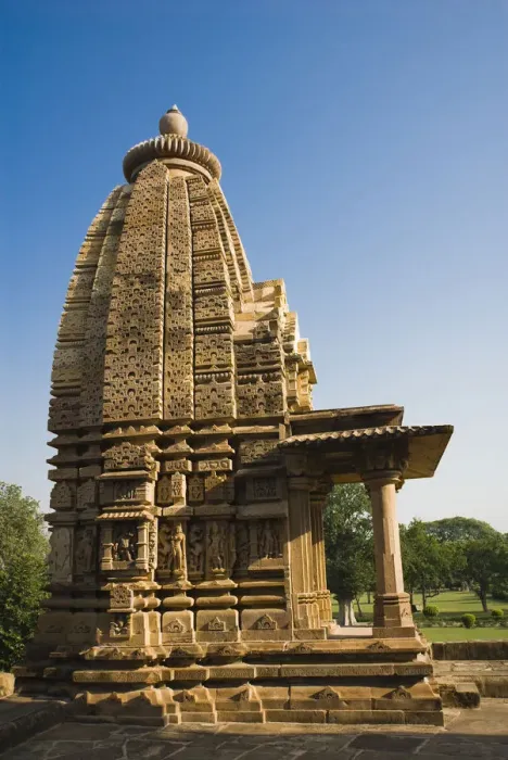Framed Print : Low angle view of a temple, Kandariya Mahadeva Temple, Khajuraho, Chhatarpur District, Madhya Pradesh, India Framed Print : Low angle view of a temple, Kandariya Mahadeva Temple, Khajuraho, Chhatarpur District, Madhya Pradesh, India