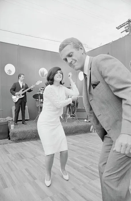 Framed Print : Luci Baines Johnson and Steve McQueen Framed Print : Luci Baines Johnson and Steve McQueen