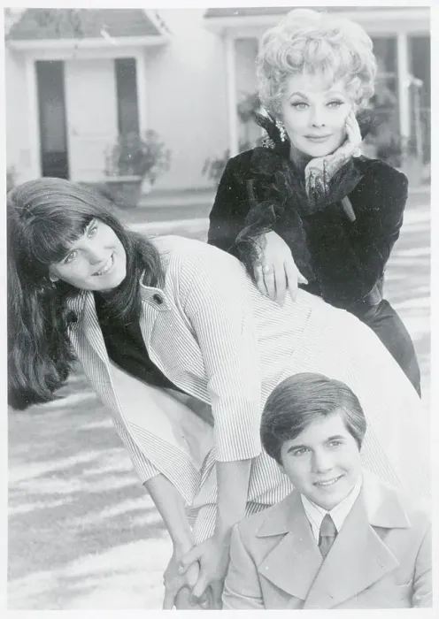 : Lucille Ball with Her Son and Daughter : Lucille Ball with Her Son and Daughter