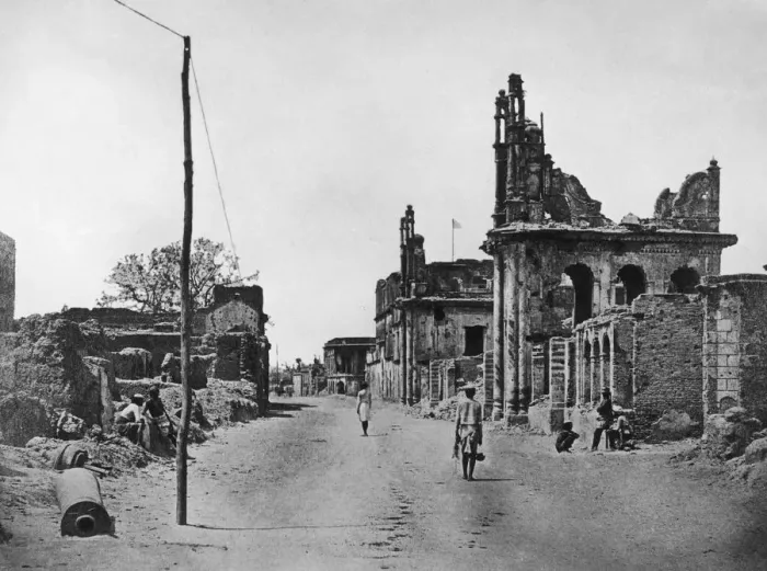 Framed Print : Lucknow Street Framed Print : Lucknow Street