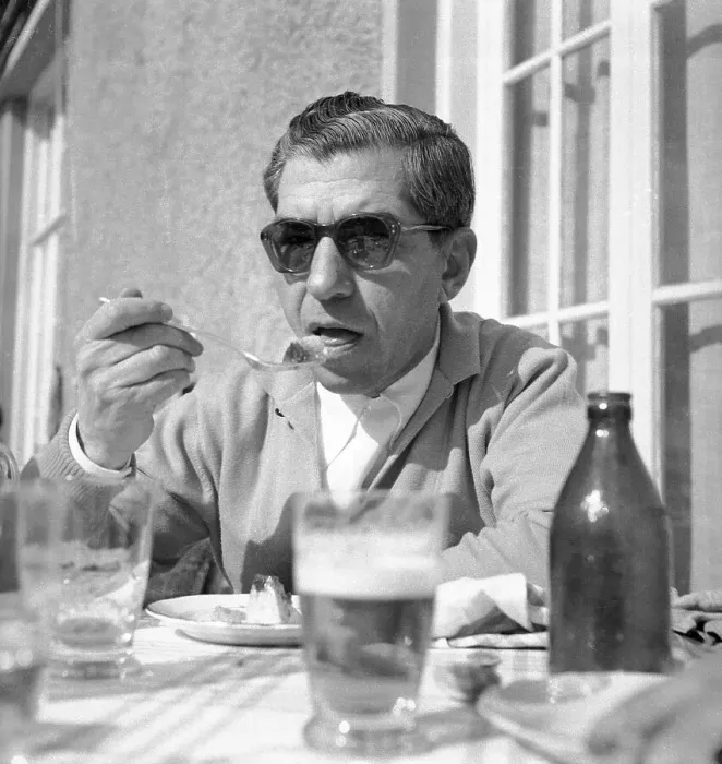 Framed Print : Lucky Luciano Eating After Golf Game Framed Print : Lucky Luciano Eating After Golf Game