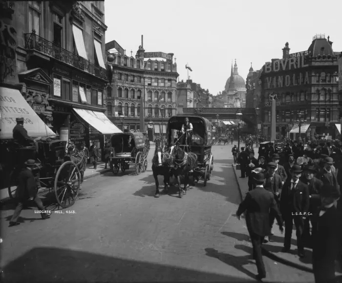 Framed Print : Ludgate Hill Framed Print : Ludgate Hill