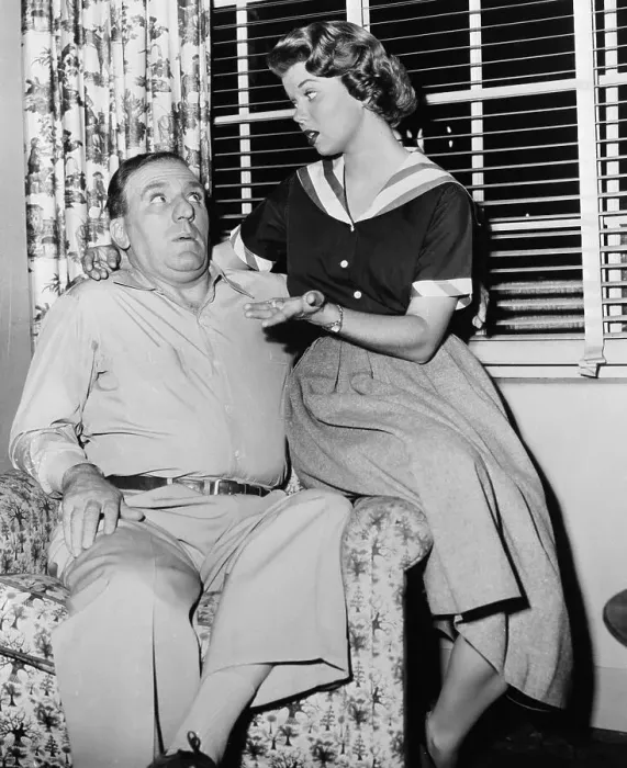 : Lugene Sanders and William Bendix in Life of Riley Show : Lugene Sanders and William Bendix in Life of Riley Show