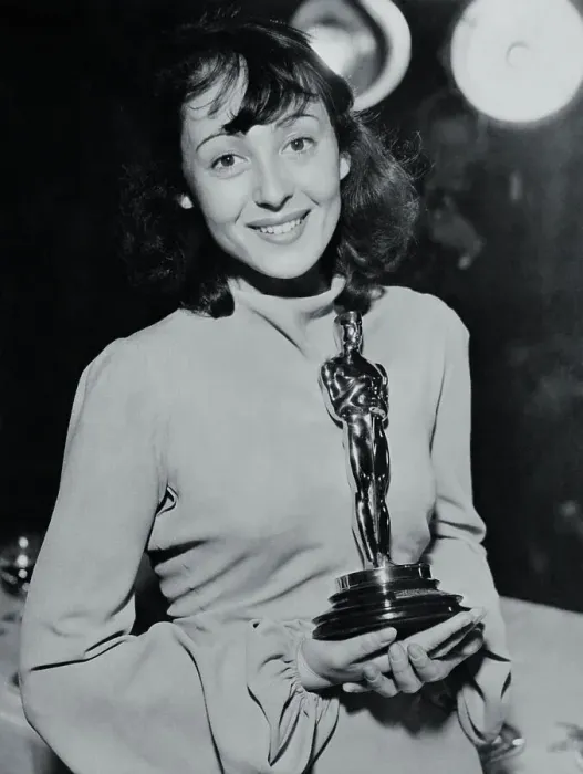 Framed Print : Luise Rainer Holding an Academy Award Framed Print : Luise Rainer Holding an Academy Award