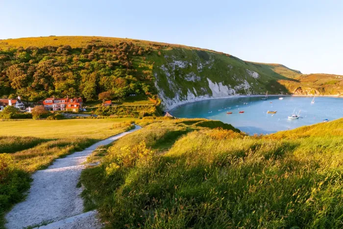Framed Print : Lulworth Cove, West Lulworth, Dorset, England Framed Print : Lulworth Cove, West Lulworth, Dorset, England