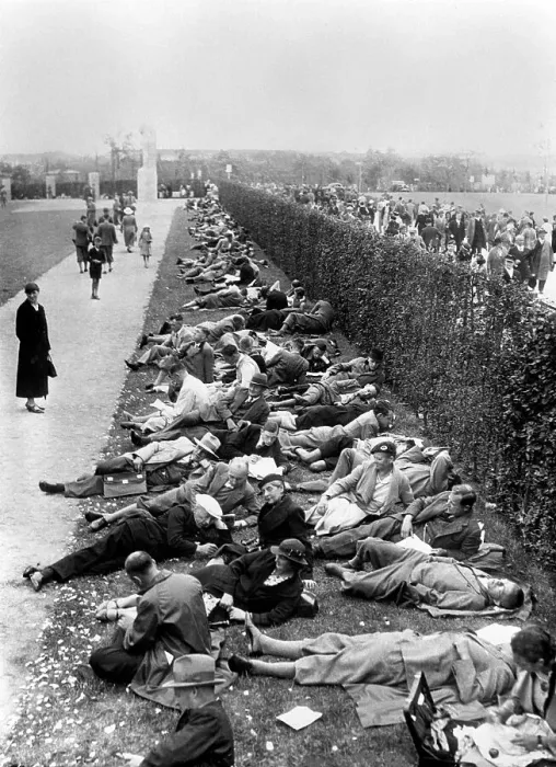 Framed Print : Lunch Time at the Berlin Olympics Framed Print : Lunch Time at the Berlin Olympics