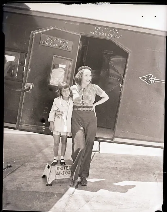 Framed Print : Lupe Velez Embraces Daughter Conchita