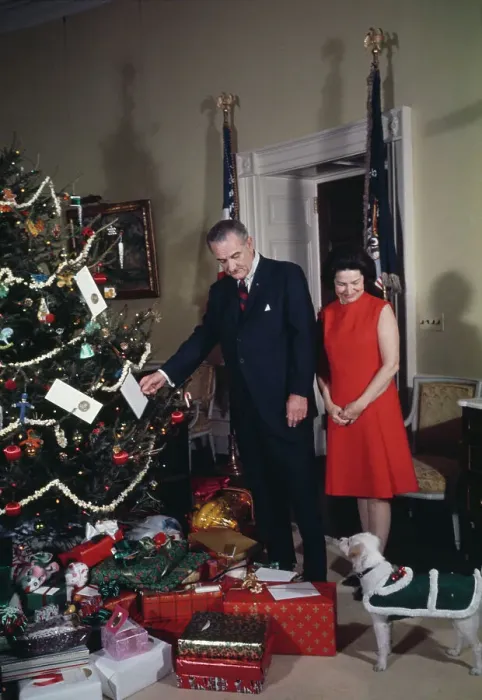 Framed Print : Lyndon And Lady Bird Johnson At Christmas Framed Print : Lyndon And Lady Bird Johnson At Christmas