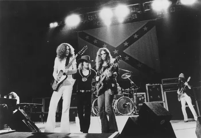 Framed Print : Lynyrd Skynyrd Performs Framed Print : Lynyrd Skynyrd Performs