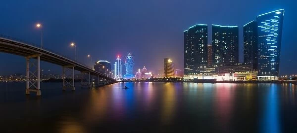 Macau, The casino city