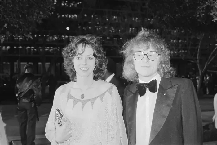 Framed Print : MacKenzie Phillips with Peter Asher Framed Print : MacKenzie Phillips with Peter Asher