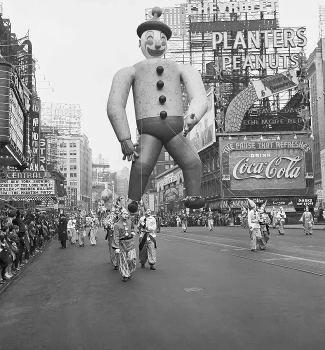 Framed Print : Macy's Thanksgiving Parade 1941 Framed Print : Macy's Thanksgiving Parade 1941