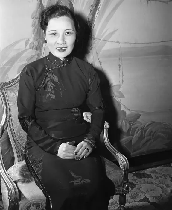 Framed Print : Madame Chiang Kai-Shek Framed Print : Madame Chiang Kai-Shek