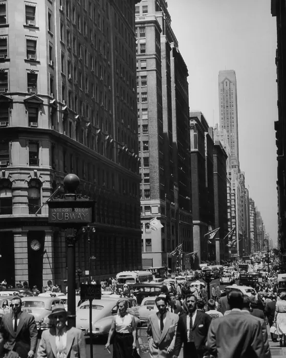 Framed Print : Madison Avenue