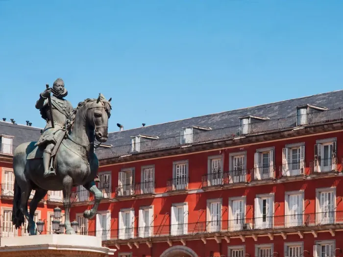 Framed Print : Madrid, Plaza Mayor and Felipe III Framed Print : Madrid, Plaza Mayor and Felipe III