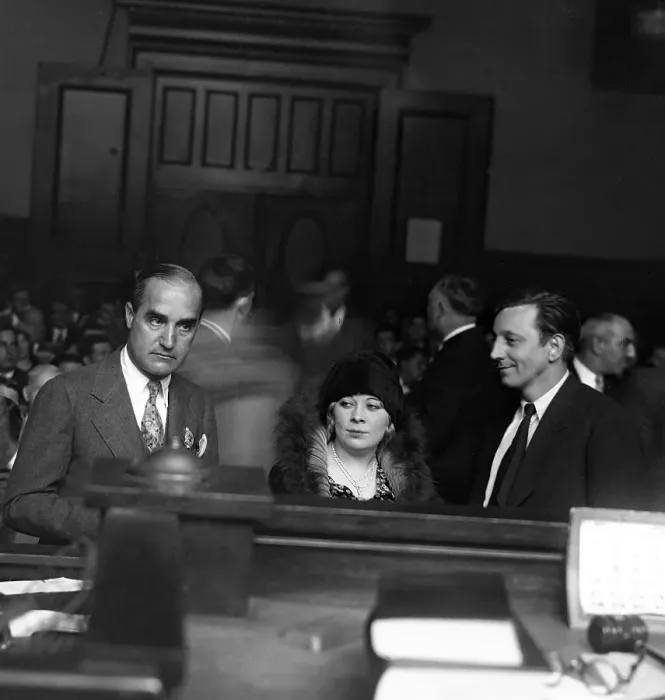 Framed Print : Mae West and Stan Stanley at hearing in West Side Court after Pleasure Man raid. Framed Print : Mae West and Stan Stanley at hearing in West Side Court after Pleasure Man raid.