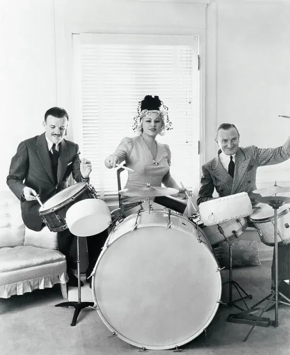 Framed Print : Mae West and Others Playing Framed Print : Mae West and Others Playing